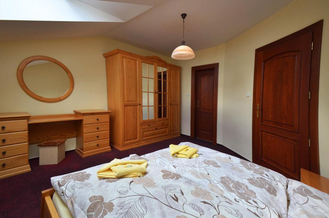 Hotel Lesana Stará Lesná Extérieur photo