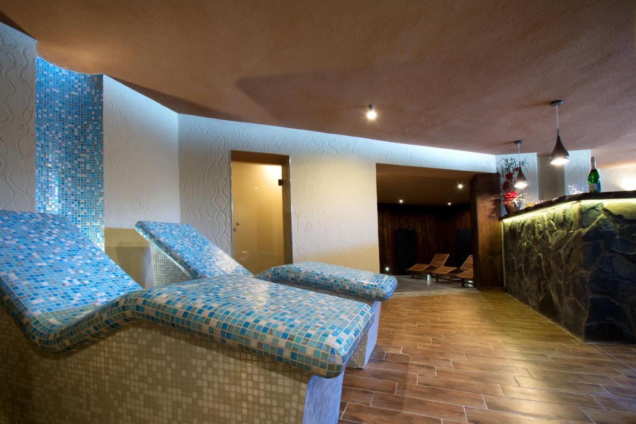 Hotel Lesana Stará Lesná Extérieur photo