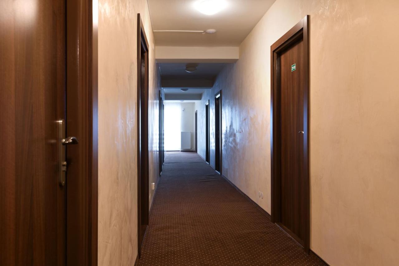Hotel Lesana Stará Lesná Extérieur photo
