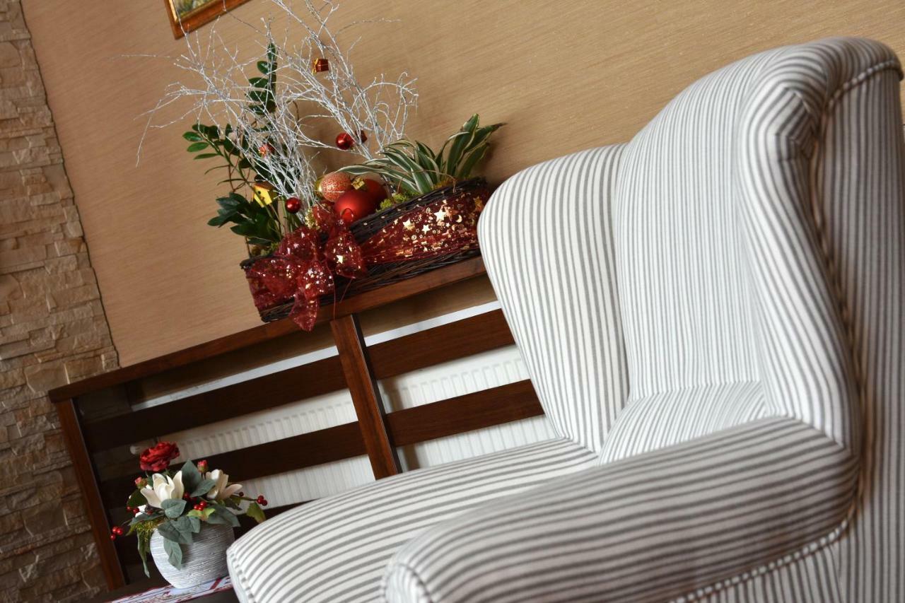 Hotel Lesana Stará Lesná Extérieur photo